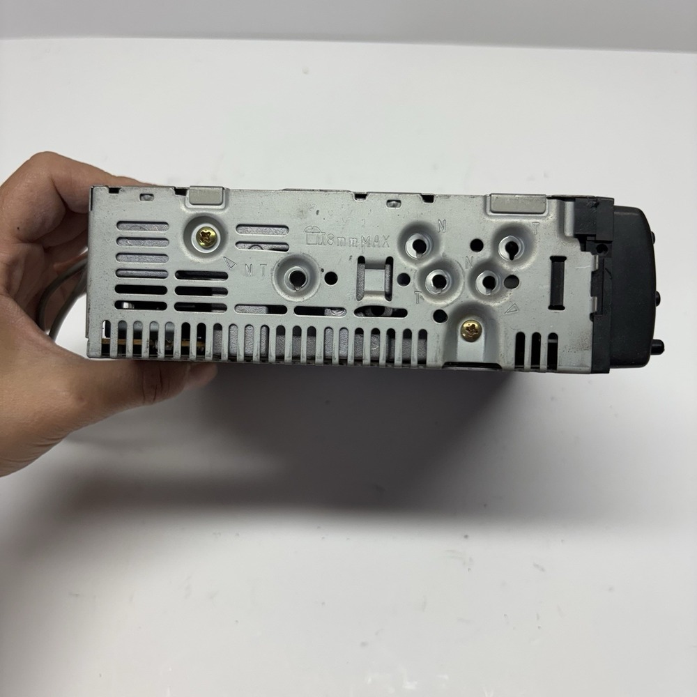 1995 PIONEER Super Tuner III CD Player DEH-415 Car Stereo Unit Removable Face - Picture 6 of 12